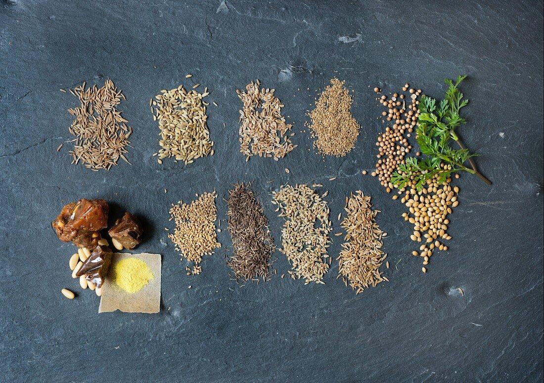 An arrangement of different spices from the Apiaceae family