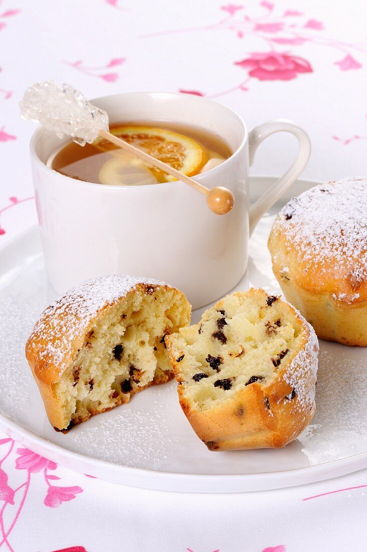 Chocolate chip muffins and fruit tea