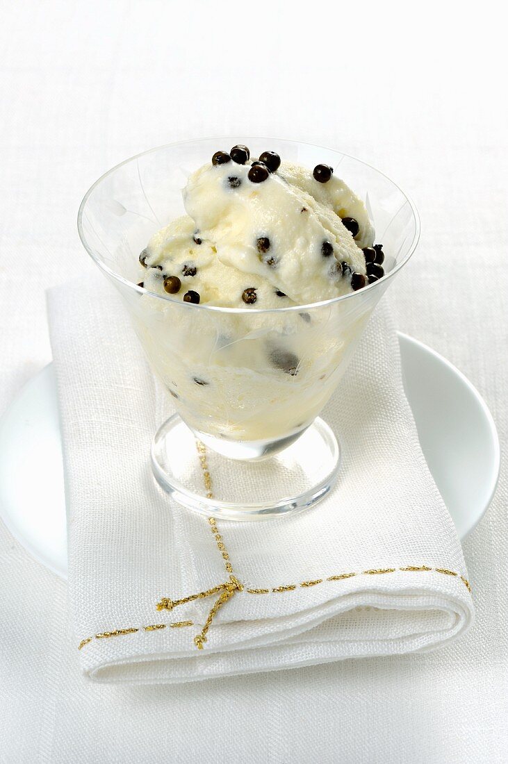 Pineapple sorbet with green pepper