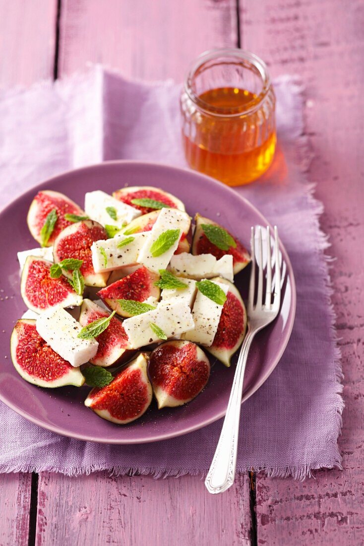 Figs with feta, mint and honey
