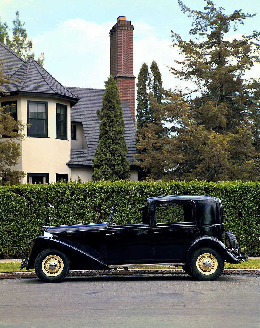 1934 Ford Brewster Town Car
