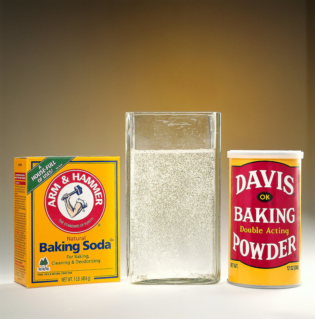 Baking Powder and Baking Soda Reacting