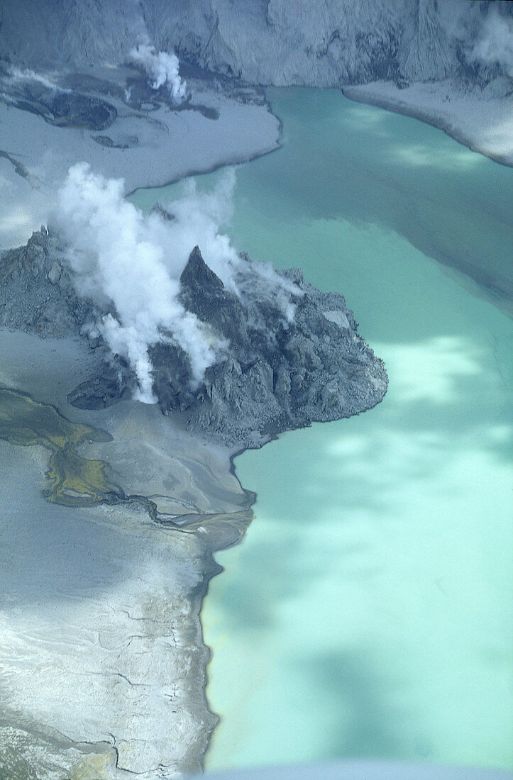 Mount Pinatubo caldera