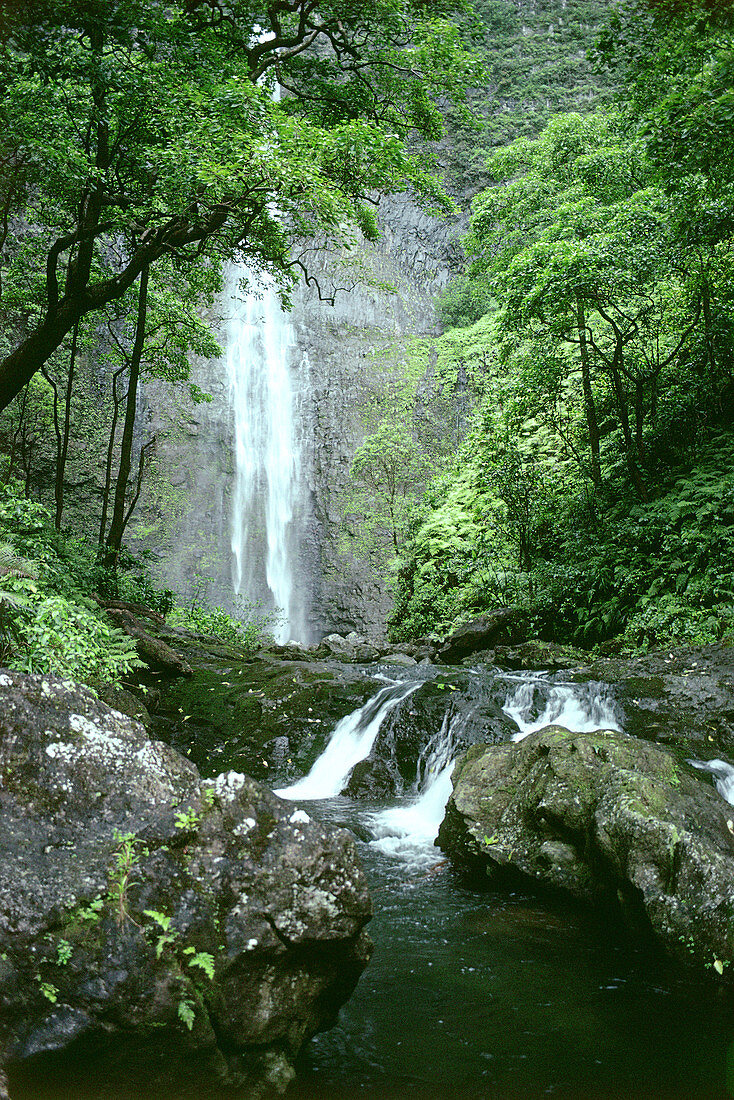 Hanakapiai Falls,Hawaii