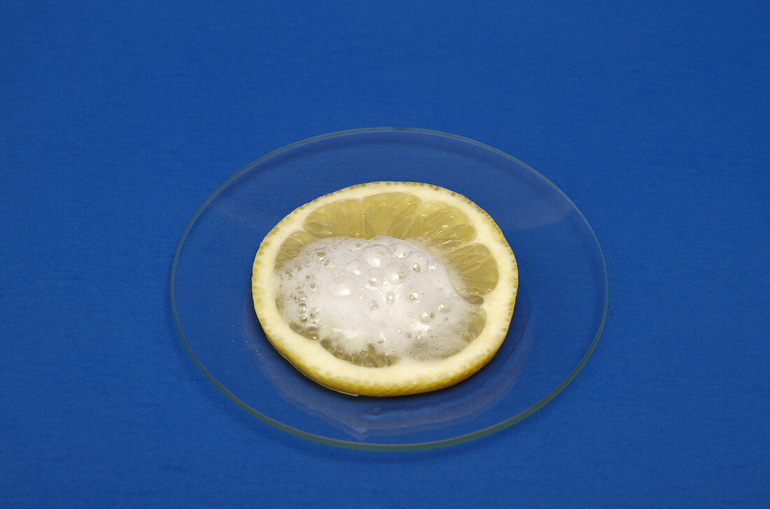 Lemon reacting with baking soda