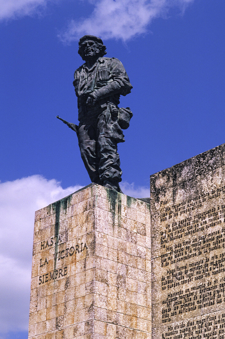 Guevara Memorial Statue