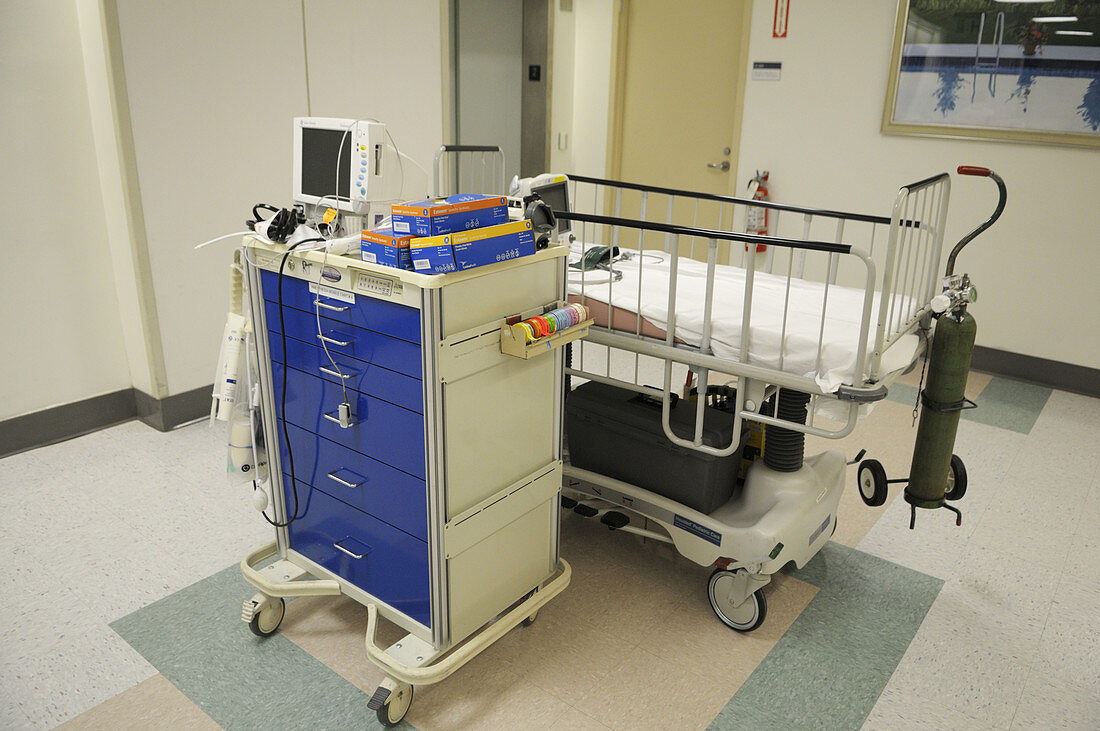 Pediatric hospital cart