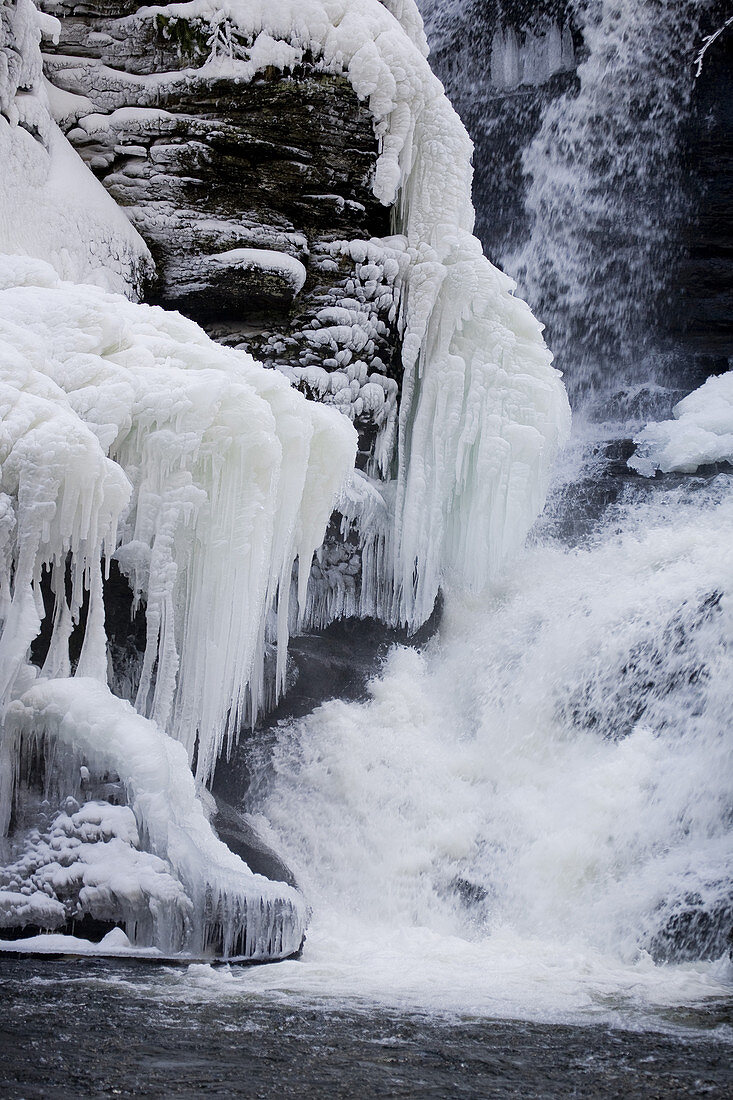 Frozen Fulmer Falls