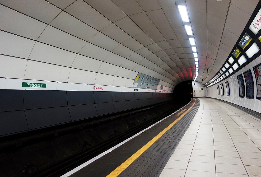 Underground rail platform