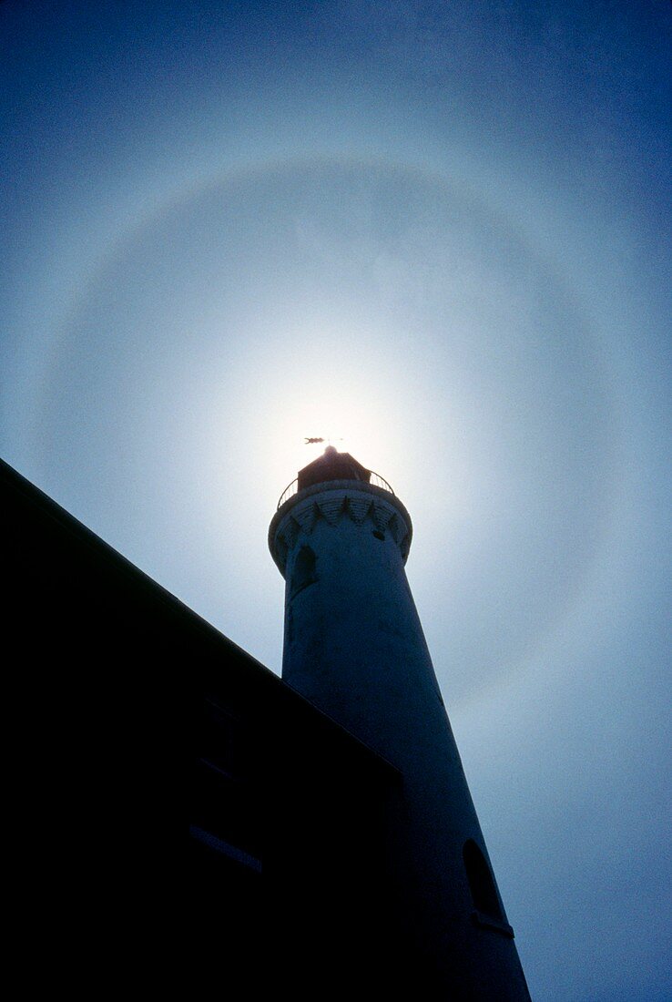 Lighthouse against optical solar corona effect