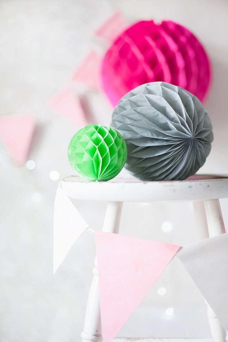 Colourful honeycomb paper balls