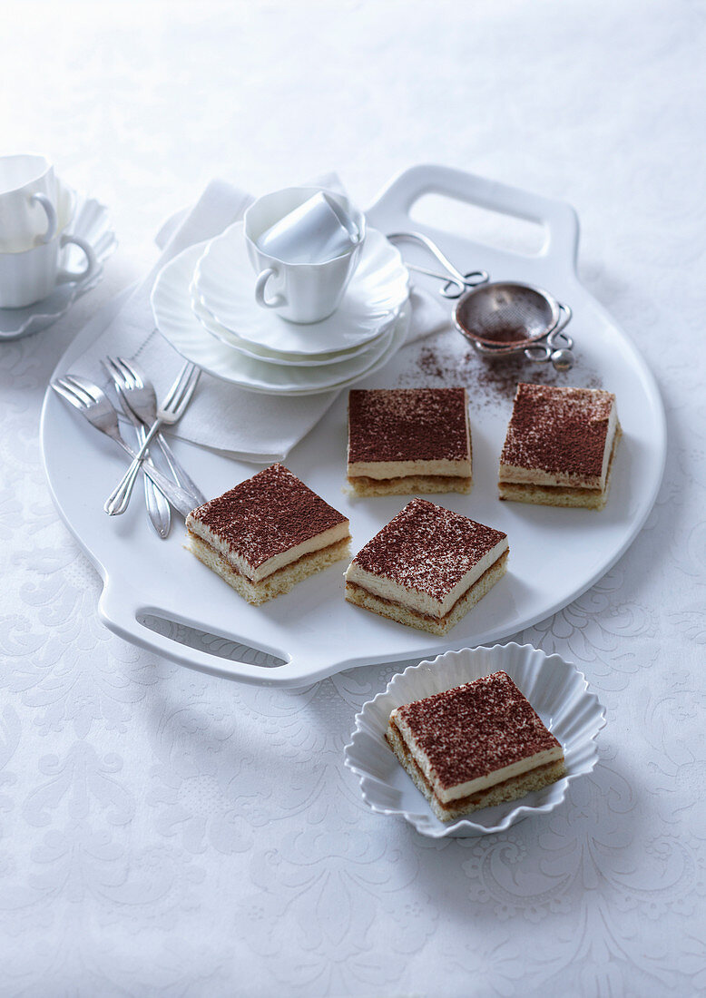 Tiramisu Cheesecake Squares