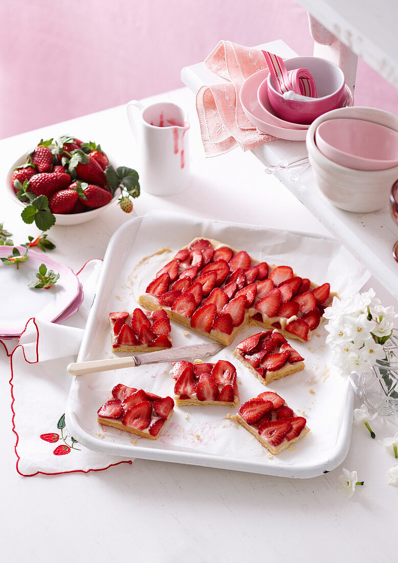 Erdbeer-Vanillepudding-Schnitten