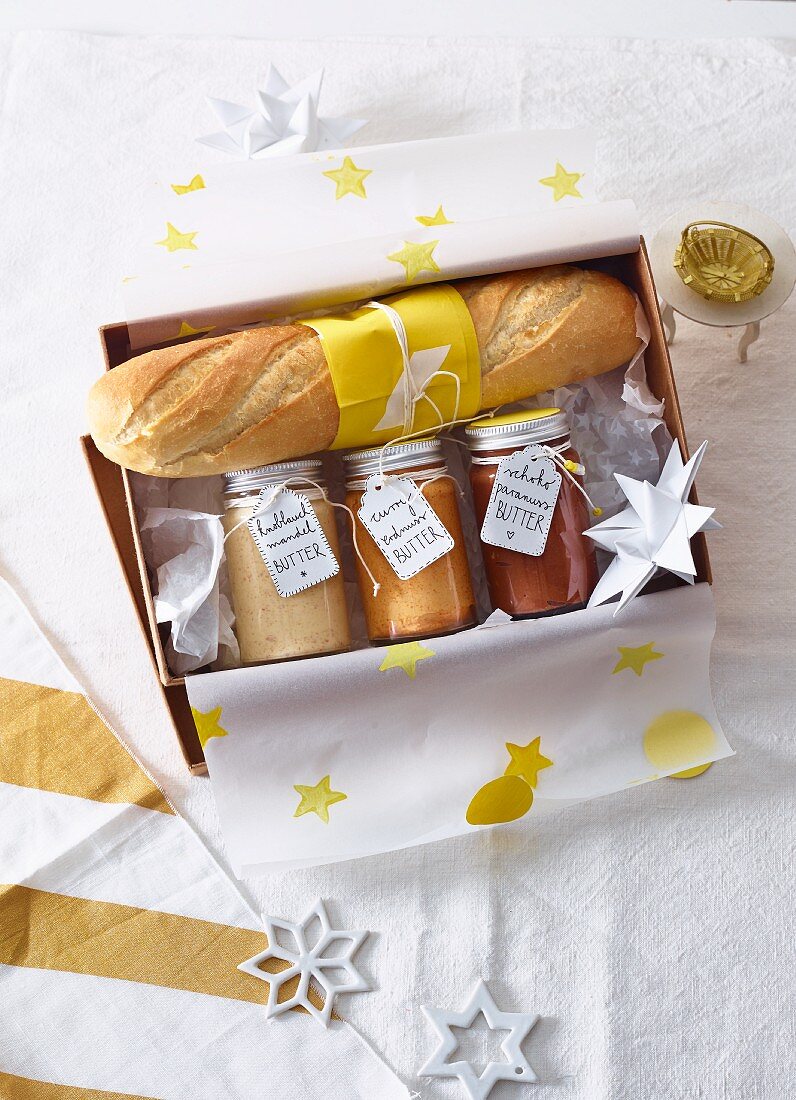 Homemade Christmas presents: butter and baguette