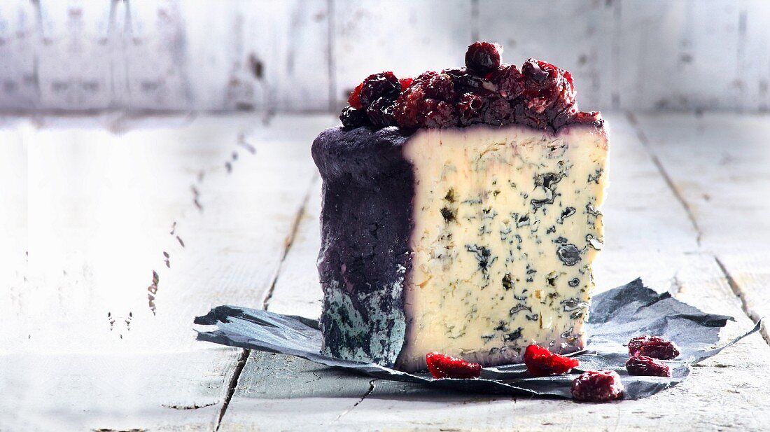 Blue cheese with cranberries