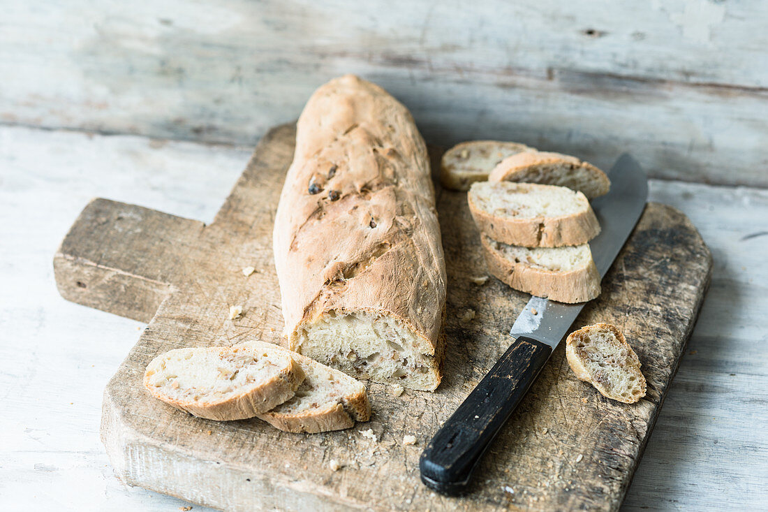 Dinkel-Nuss-Baguette