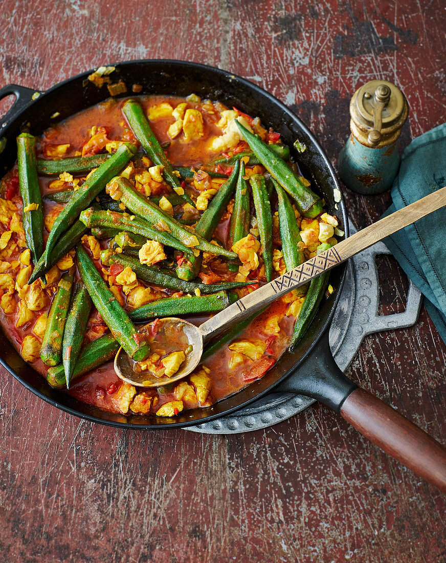 Bamiya - Okra-Eintopf mit Hähnchen aus Palästina