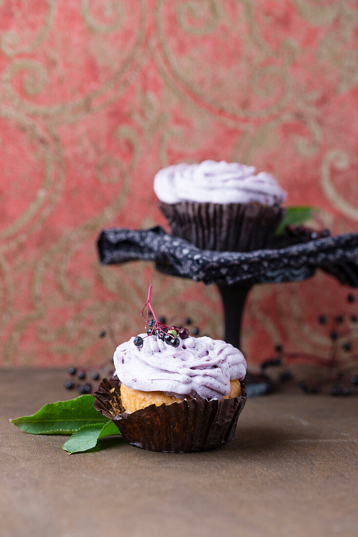 Cupcakes with elderberry frosting