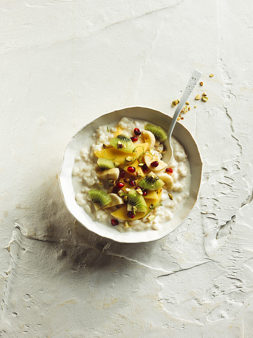 A breakfast bowl with fresh fruits