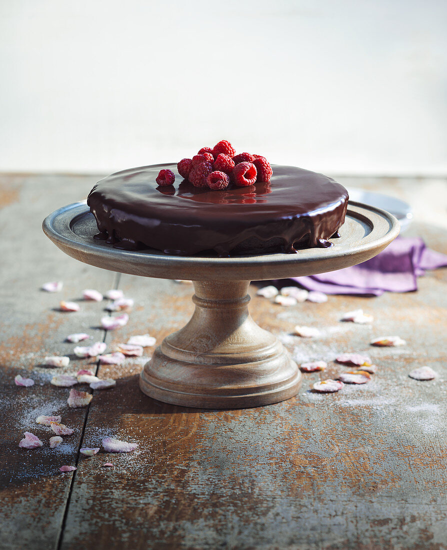 Chocolate cake and raspberries