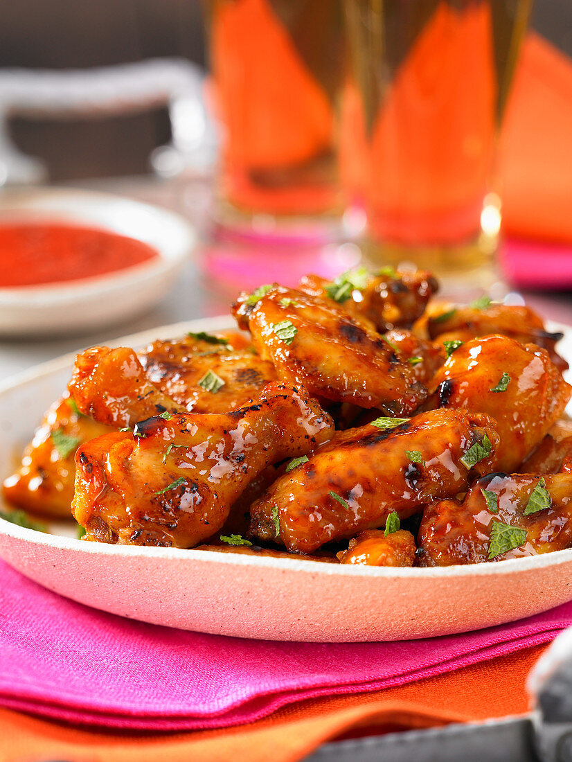 Sweet and spicy chicken wings