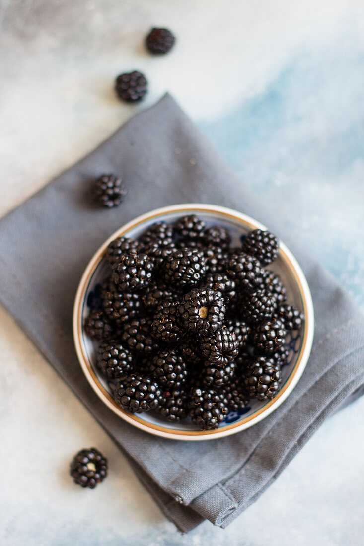 A bowl of wild blackberries