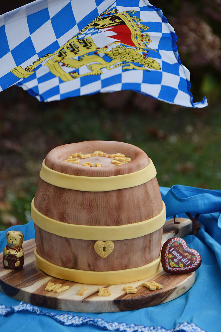 Weizenbier-Erdnuss-Bananen-Fässchen zum Oktoberfest