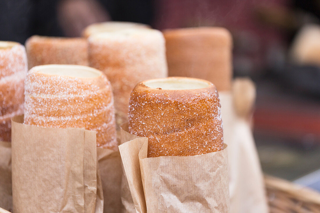 Kürtöskalacs (Hungarian chimney cake) in paper bags