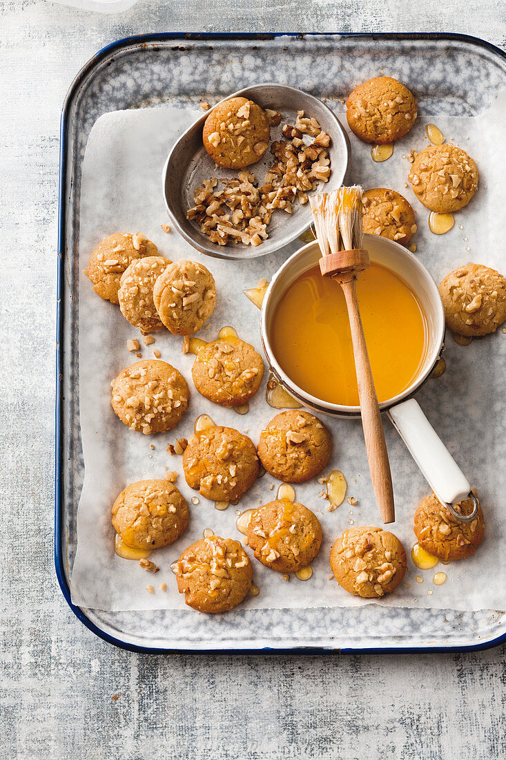 Honey, walnut and olive oil gingies