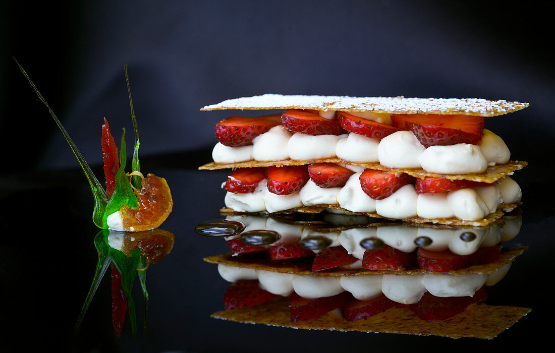 Mille-Feuilles with cream and berries