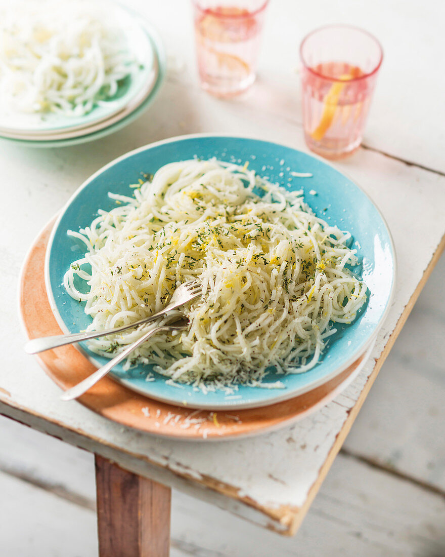 Spaghetti mit Zitrone und Parmesan