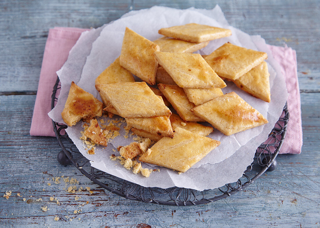 Apricot biscuits