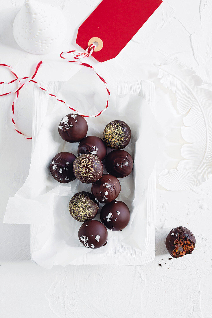 Gingerbread truffles