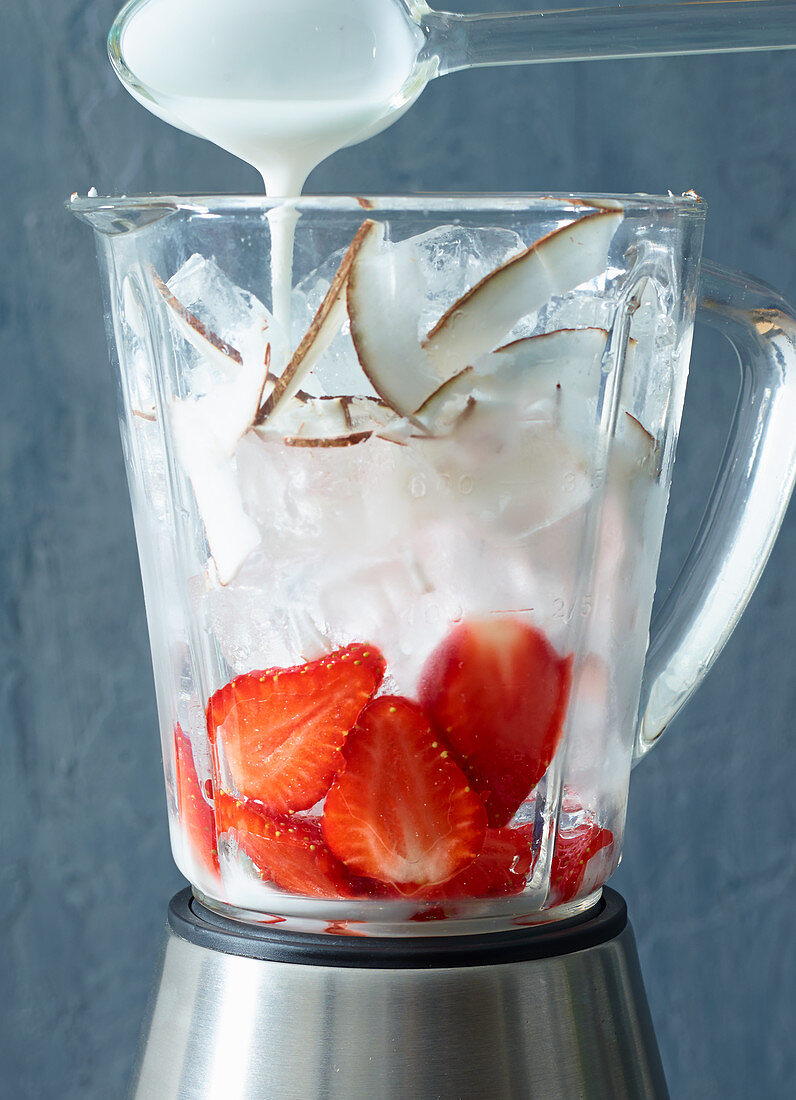 Zutaten für Coconut Cream Soda im Mixer