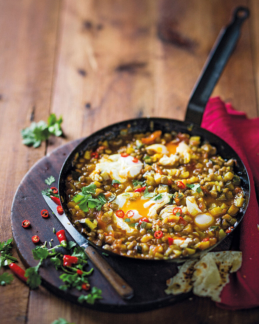 Lentil curry with sweet potatoes and eggs