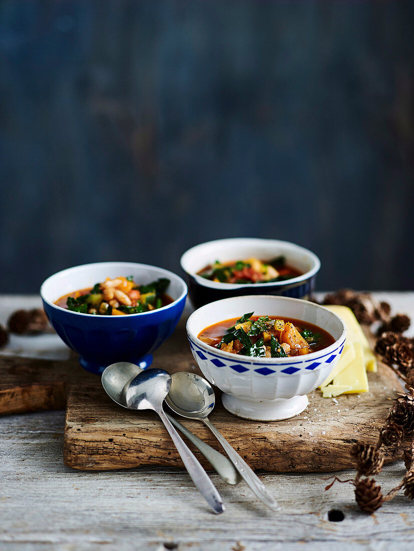 Minestrone with kale