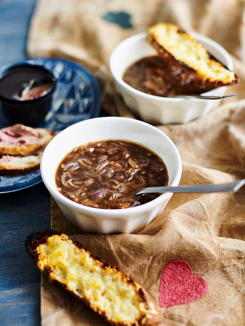 French onion soup with red onions and roasted garlic