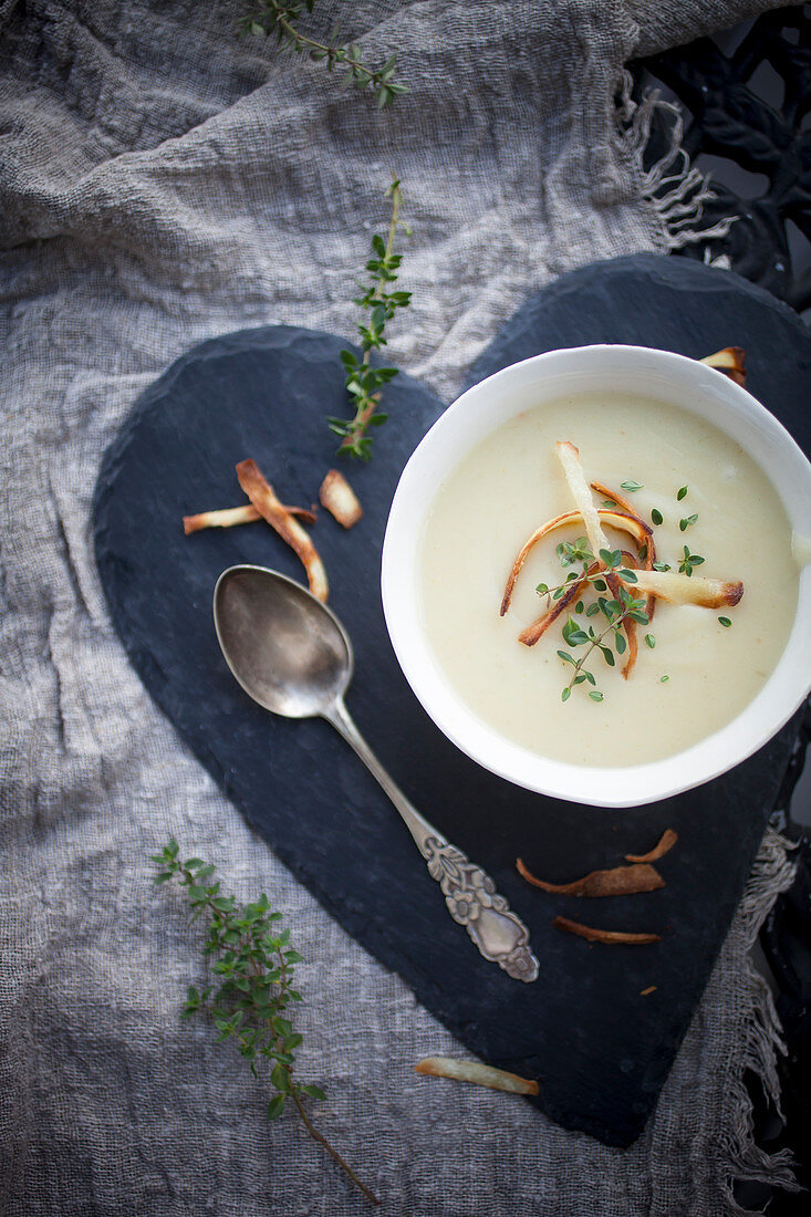 Parsnip soup with roasted parsnip on top