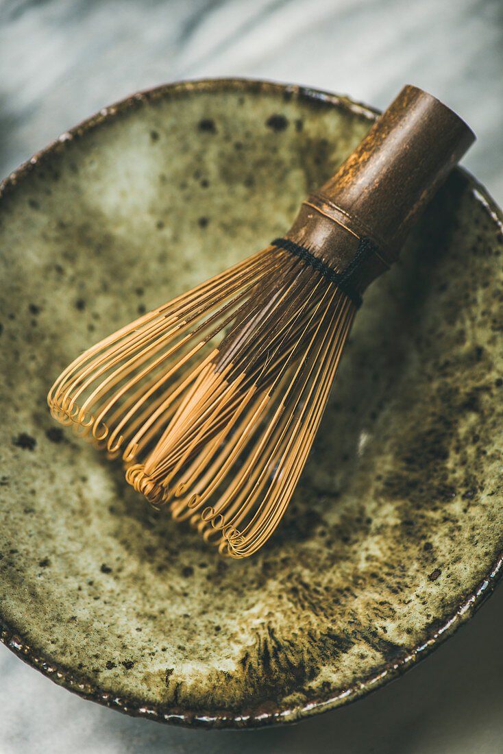 Utensilien zum Zubereiten von Matcha-Tee (Japan)