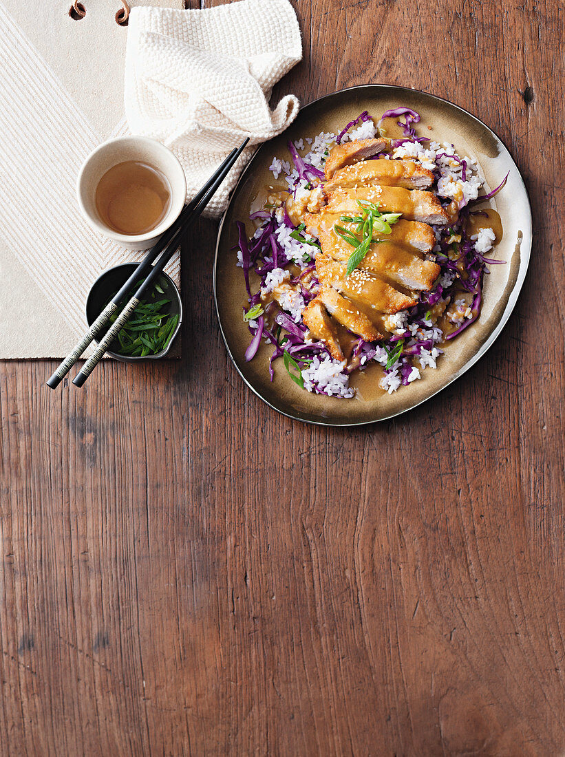 Katsu-Schweinefleisch mit Currysauce (Japan)