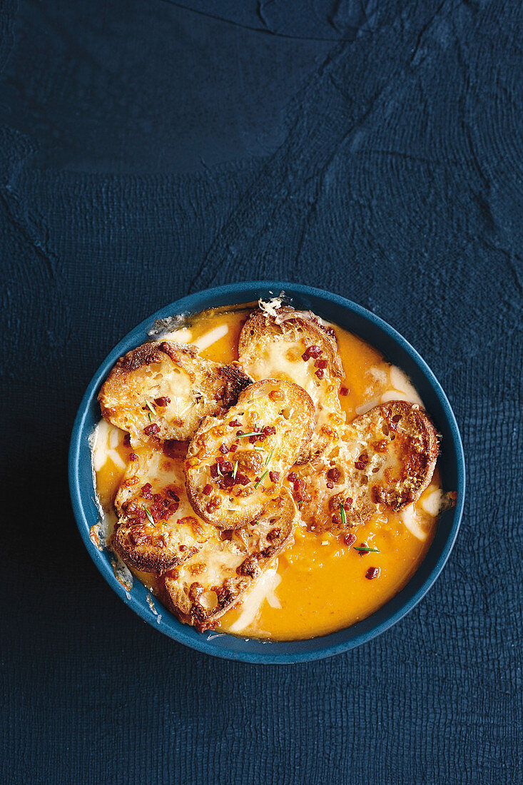 Pumpkin soup with cheesy croutons