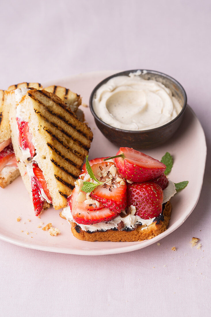 Grilled strawberry cake sandwiches with creme fraiche