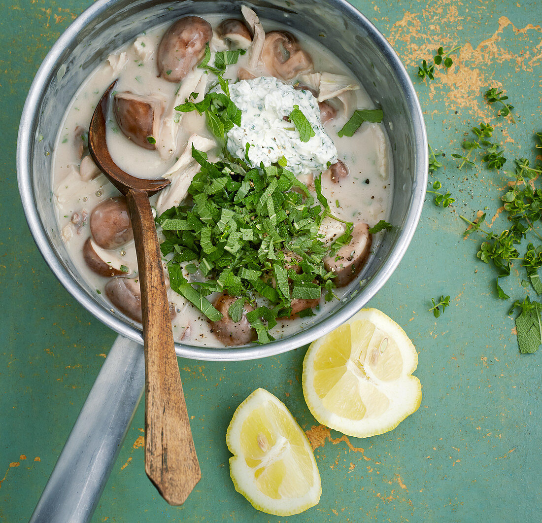 Chicken fricassee with Spätzle