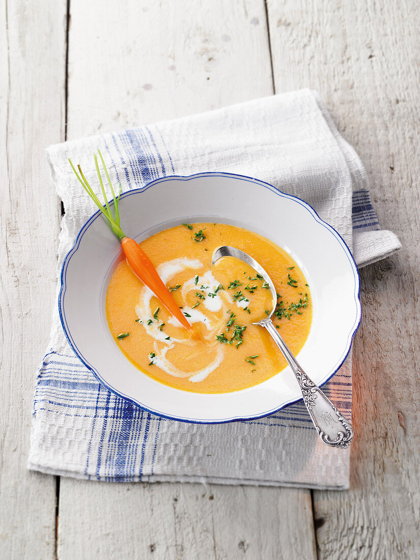 Velvety carrot and ginger soup