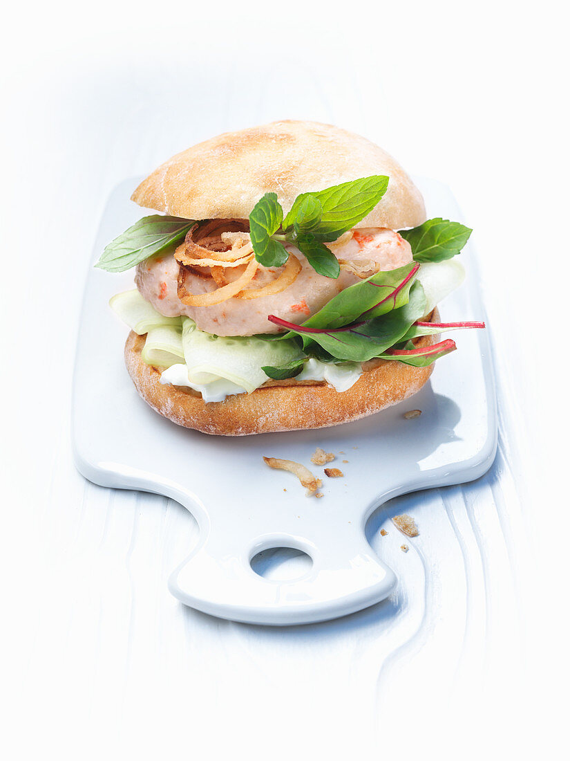 Prawn burgers with yoghurt and mint