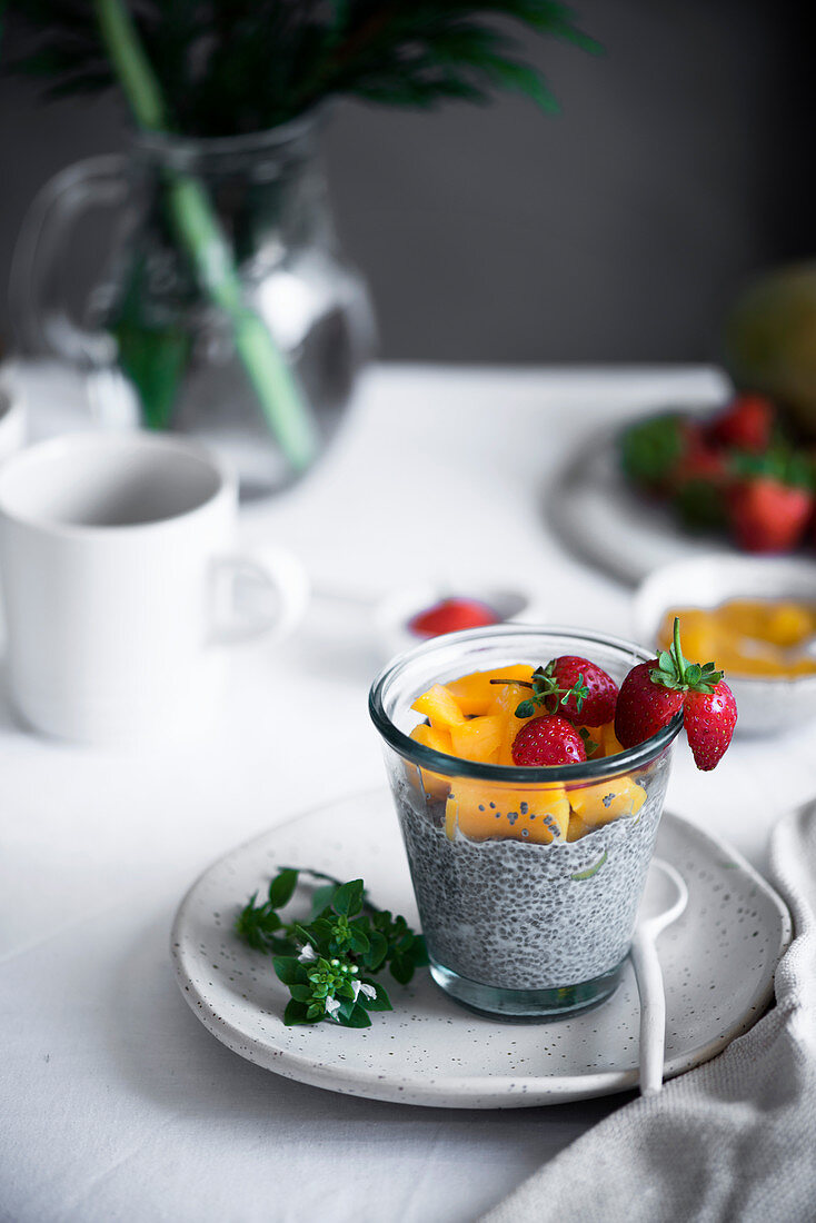 Chia puding with fruit