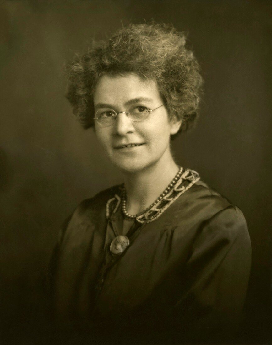 Ida Mellen, American aquarist