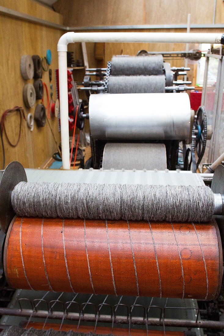 Spinning machine in woollen mill