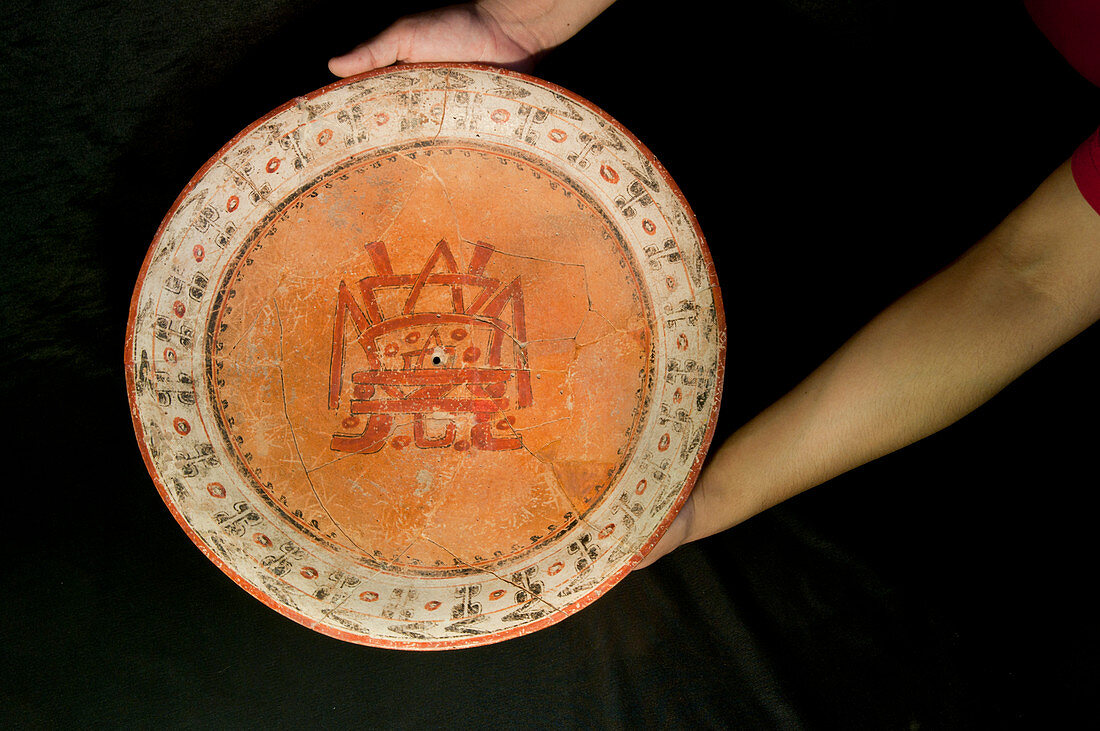 Mayan plate
