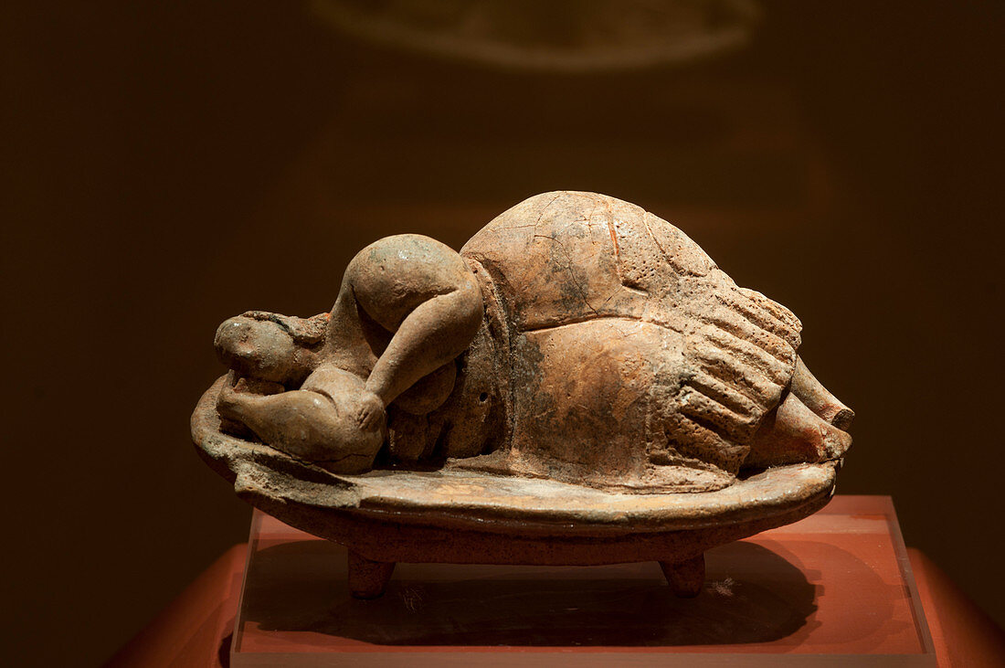 Prehistoric clay statuette, Malta